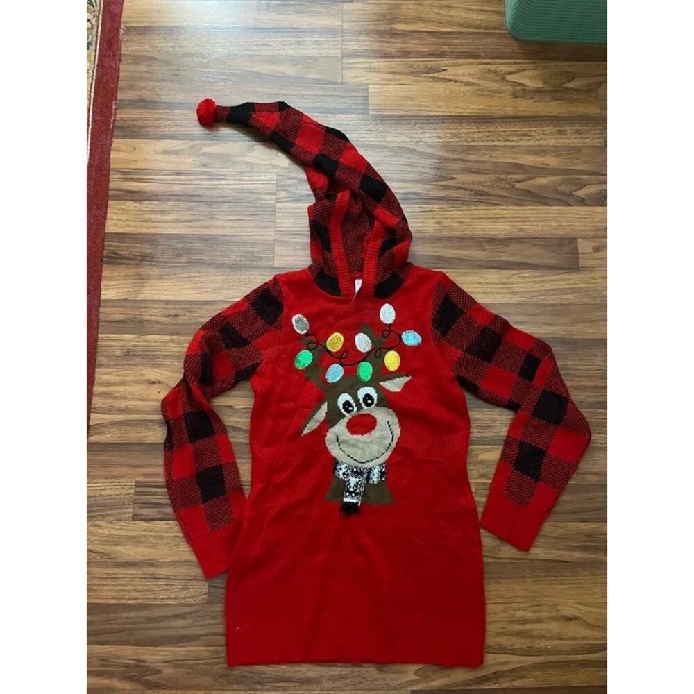 No Boundaries Reindeer Christmas Sweater Hoodie Size M